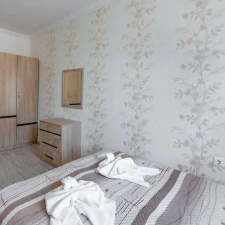 Apartment Laundry And Free Parking 1bdr Od Slantschew brjag
